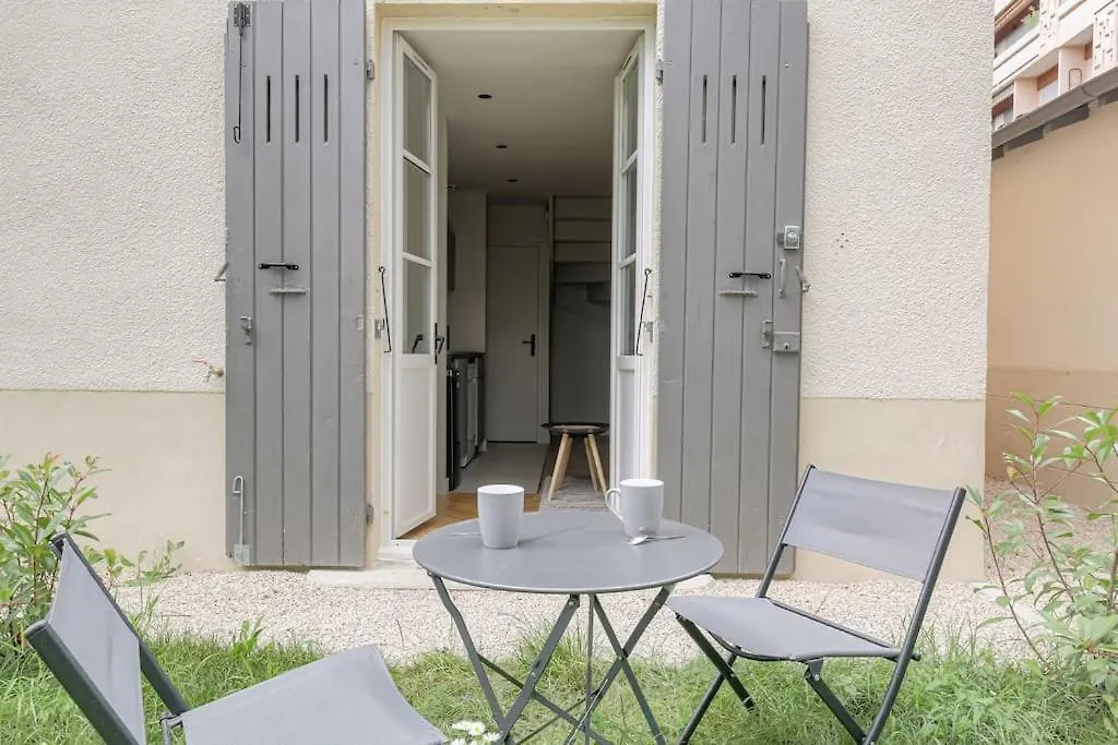 Joli Duplex Avec Jardin, 2 Personnes, Ecully Διαμέρισμα Γαλλία