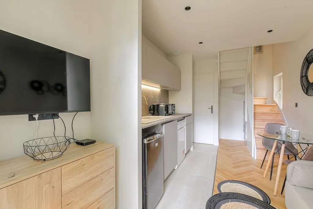 Joli Duplex Avec Jardin, 2 Personnes, Ecully Διαμέρισμα Γαλλία
