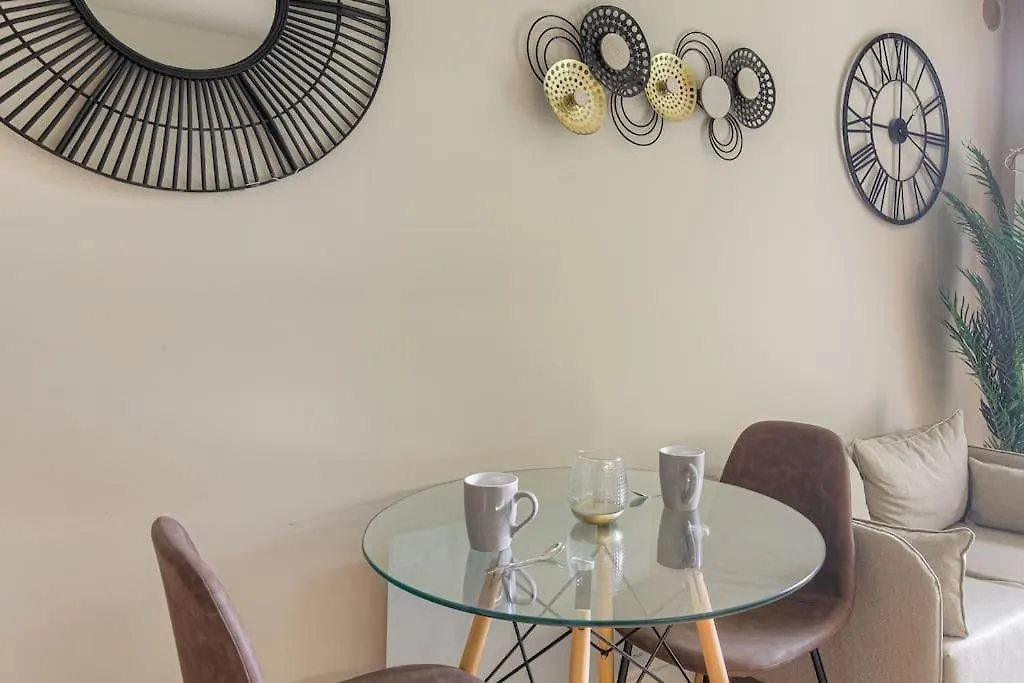Joli Duplex Avec Jardin, 2 Personnes, Ecully Διαμέρισμα Γαλλία